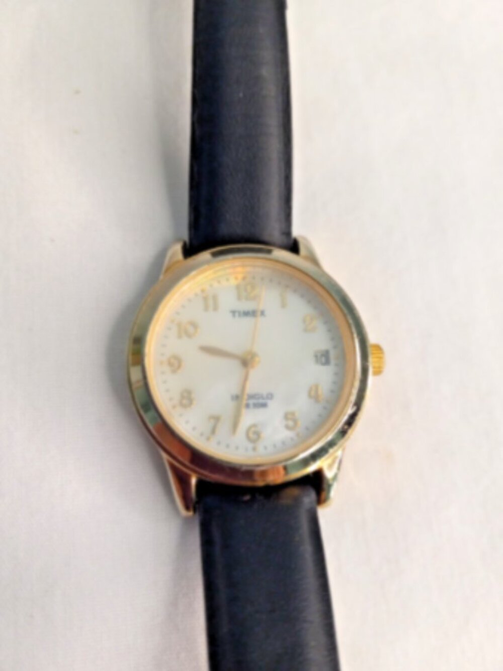 Timex Indiglo Women Watch Gold Tone White Dial Date Black Leather Band Works - Picture 2 of 8